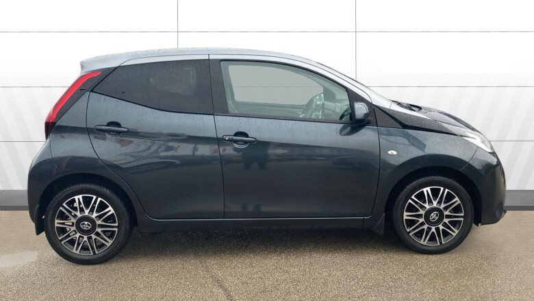 Toyota Aygo 1.0 VVT-i X-Clusiv 5dr Petrol Hatchback